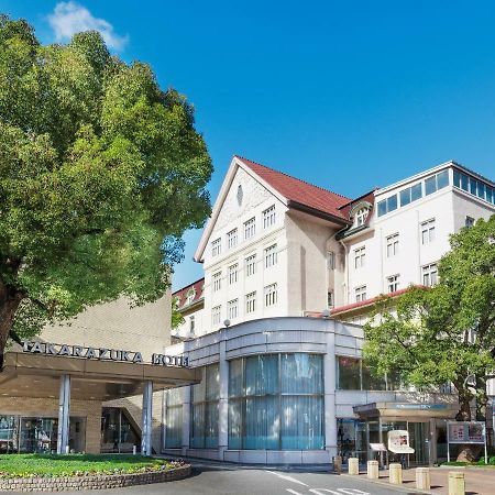 Takarazuka Hotel Buitenkant foto