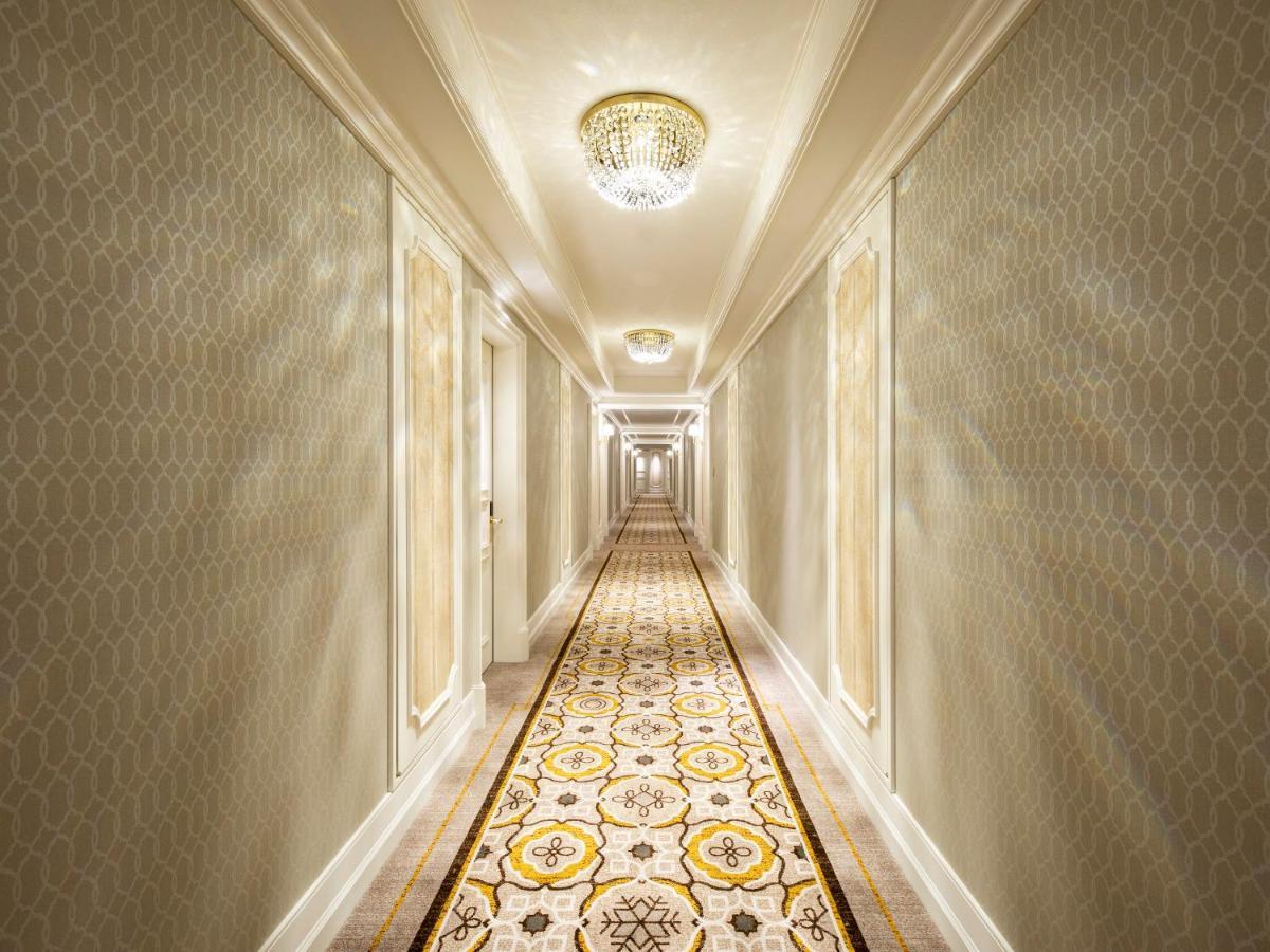 Takarazuka Hotel Buitenkant foto