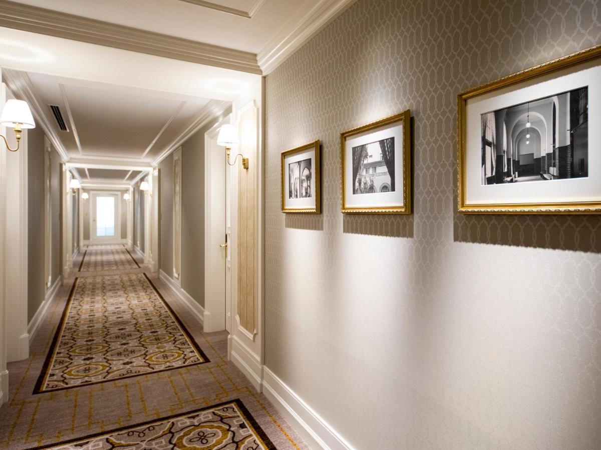 Takarazuka Hotel Buitenkant foto