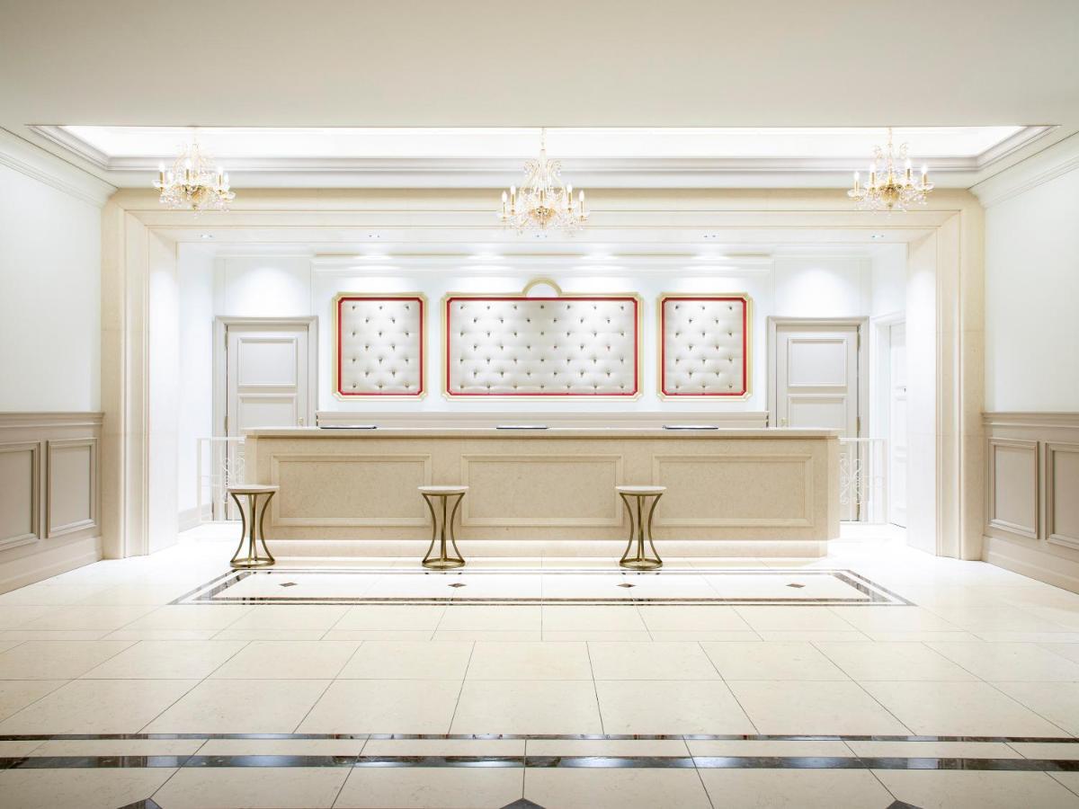 Takarazuka Hotel Buitenkant foto