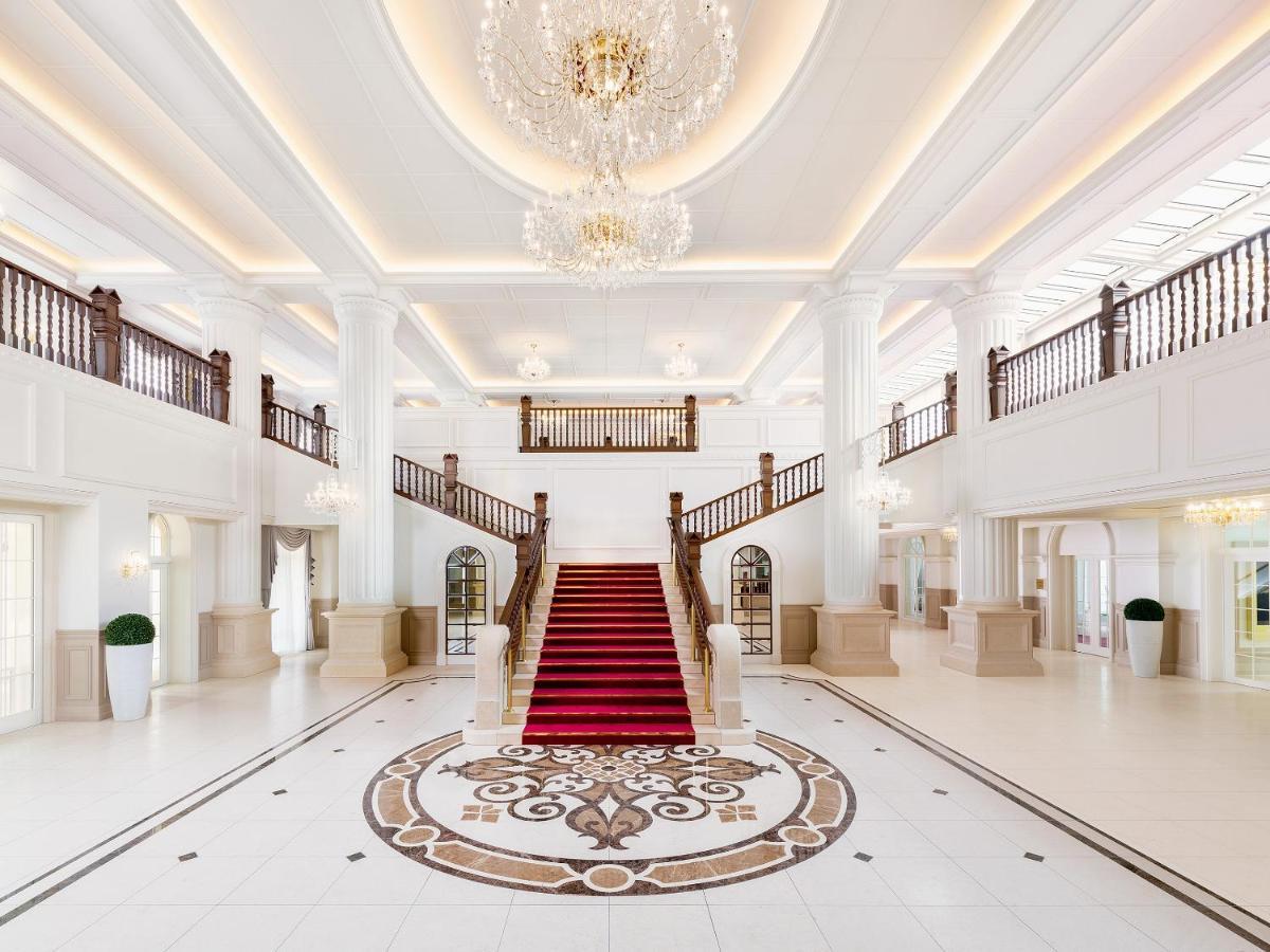 Takarazuka Hotel Buitenkant foto