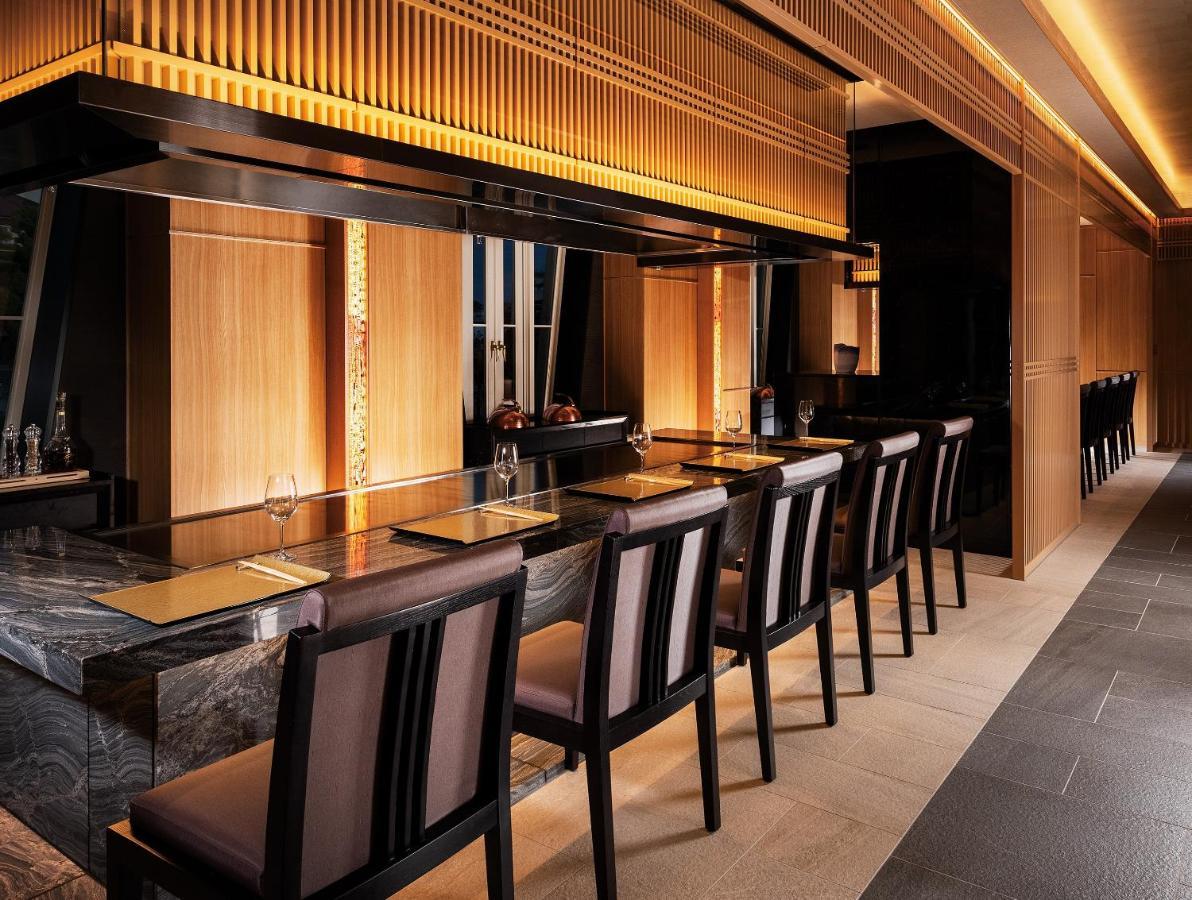 Takarazuka Hotel Buitenkant foto