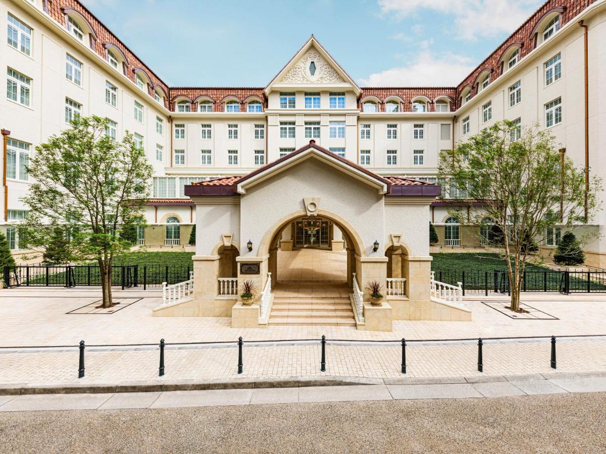 Takarazuka Hotel Buitenkant foto