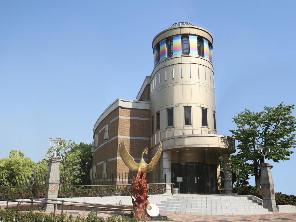 Takarazuka Hotel Buitenkant foto