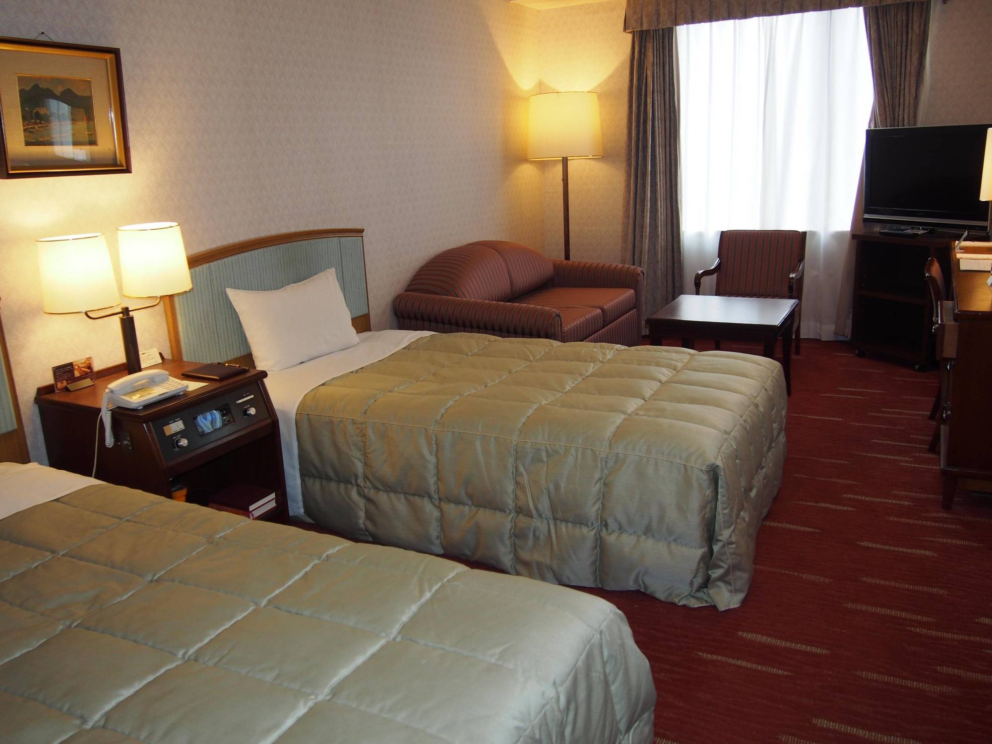 Takarazuka Hotel Buitenkant foto