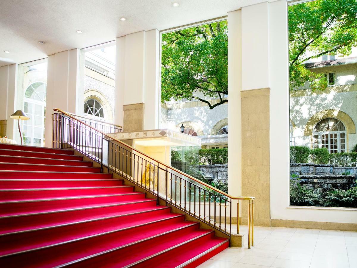 Takarazuka Hotel Buitenkant foto
